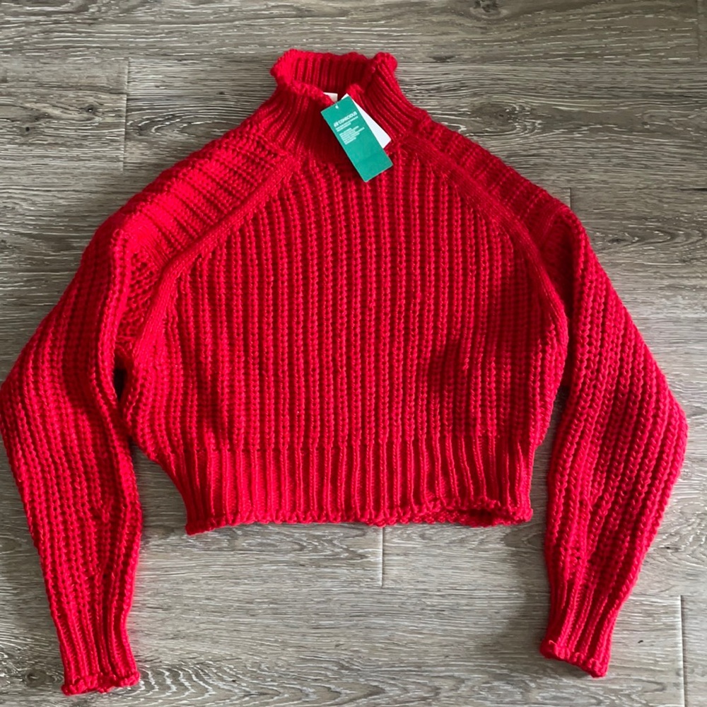NWT H&M red high neck cable knit sweater size S